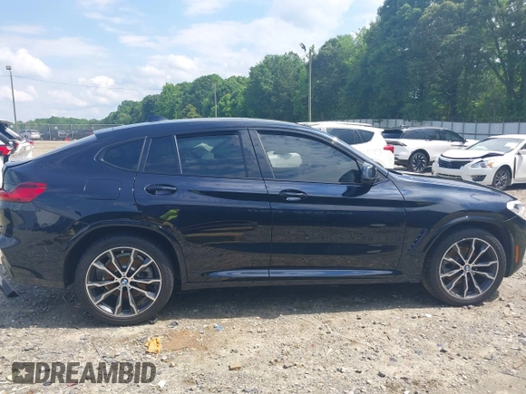 2020 BMW X4 xDrive30i z VIN 5UX2V1C04LLE67552, wystawiony jako IAAI lot #42248462 z przebiegiem 84 531 mil mil oraz . Historia ofert i sprzedaży dostępna na DreamBid. Obrazek 13.