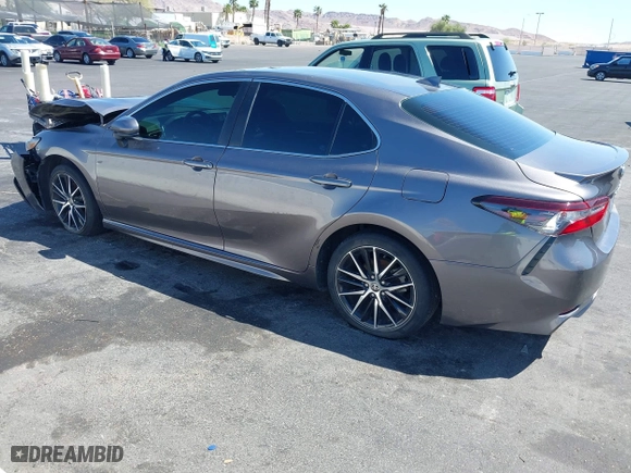 2021 Toyota Camry SE Nightshade with VIN 4T1G11AK3MU591078, listed as a IAAI auction lot 42018767 with 96,814 mi miles. Bid and sale history available at carsss.com. Image 3.