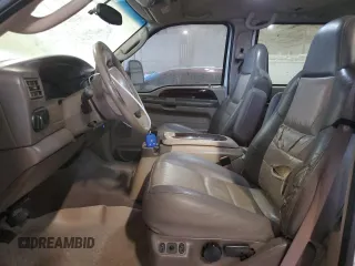 2003 Ford Excursion Eddie Bauer with VIN 1FMSU45P23EC07826, listed as a Copart auction lot 83909884 with 261,656 mi miles and Clean title. Bid and sale history available at DreamBid. Image 7.