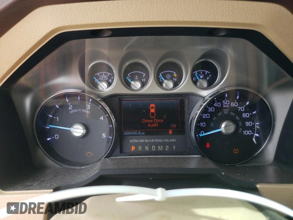 2014 Ford F-250 XL with VIN 1FT7W2BT2EEB50315, listed as a Copart auction lot 61084655 with 268,445 mi miles and Salvage title. Bid and sale history available at DreamBid. Image 9.