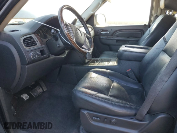 2012 GMC Yukon XL Denali with VIN 1GKS2MEF4CR291064, listed as a Copart auction lot 45563585 with 233,423 mi miles and Salvage Title. Bid and sale history available at carsss.com. Image 7.