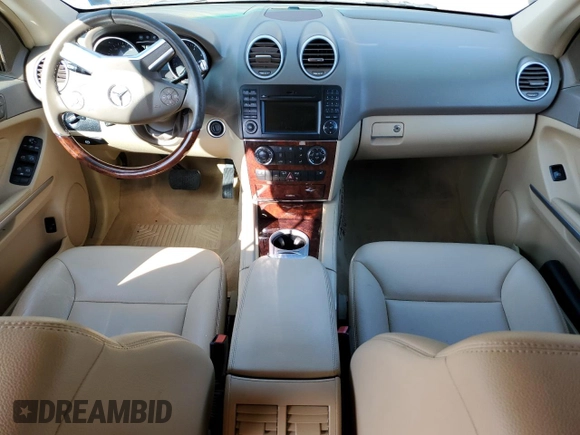 2010 Mercedes-Benz M 350 z VIN 4JGBB8GB7AA599768, wystawiony jako Copart lot #47862855 z przebiegiem 230 302 mil mil oraz Szkody całkowita. Historia ofert i sprzedaży dostępna na DreamBid. Obrazek 8.