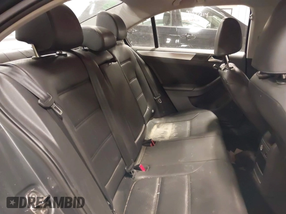 2013 Volkswagen Jetta SE с VIN 3VWDP7AJ6DM430886, выставлен на аукционе IAAI как лот 41585229 с пробегом 176 446 миль миль и . История ставок и продаж доступна на DreamBid. Изображение 8.