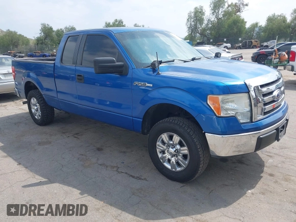 2010 Ford F-150 XL with VIN 1FTEX1C89AKE42399, listed as a IAAI auction lot 41883532 with 231,581 mi miles. Bid and sale history available at carsss.com. Image 1.