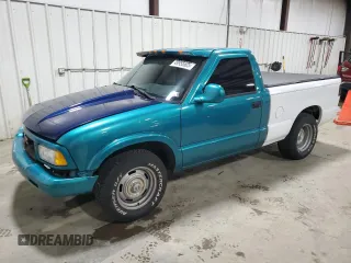 1994 GMC Sonoma with VIN 1GTCS1441RK520655, listed as a Copart auction lot 49956605 with 109,399 mi miles and Salvage Title. Bid and sale history available at carsss.com. Image 1.