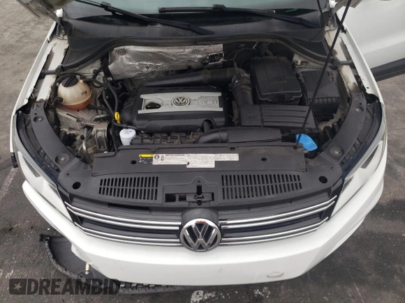 2015 Volkswagen Tiguan R-Line with VIN WVGAV7AX1FW610467, listed as a Copart auction lot 55670825 with 113,870 mi miles and Salvage Title. Bid and sale history available at DreamBid. Image 11.