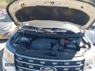 2016 Ford Explorer XLT with VIN 1FM5K7D82GGB70270, listed as a IAAI auction lot 41646611 with 143,967 mi miles. Bid and sale history available at carsss.com. Image 10.