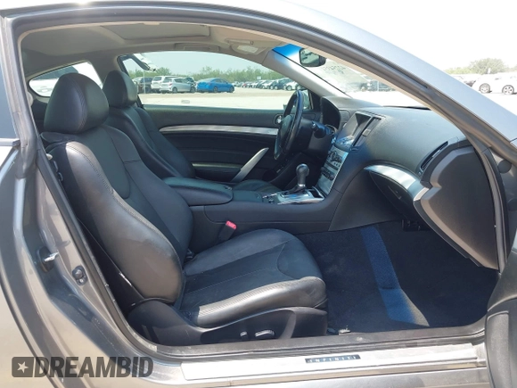 2015 Infiniti Q60 S Limited с VIN JN1CV6EK4FM871676, выставлен на аукционе IAAI как лот 42254354 с пробегом 105 934 миль миль и . История ставок и продаж доступна на DreamBid. Изображение 5.