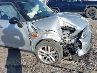 2012 MINI Countryman with VIN WMWZB3C59CWM05749, listed as a IAAI auction lot 38329304 with 64,590 mi miles and . Bid and sale history available at DreamBid. Image 6.
