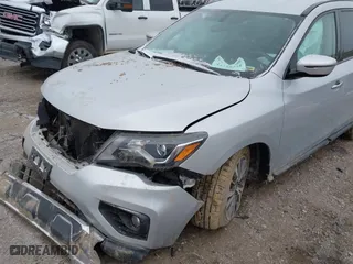 2017 Nissan Pathfinder SV with VIN 5N1DR2MN8HC639550, listed as a IAAI auction lot 41251228 with 109,186 mi miles. Bid and sale history available at carsss.com. Image 2.
