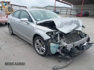 2016 Ford Fusion SE Hybrid with VIN 3FA6P0LU2GR340755, listed as a IAAI auction lot 41673932 with 191,650 mi miles. Bid and sale history available at carsss.com. Image 1.