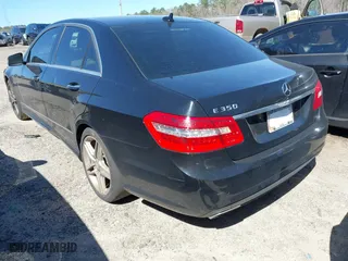 2012 Mercedes-Benz E-Class E 350 Luxury with VIN WDDHF5KB6CA529535, listed as a IAAI auction lot 41821183 with 140,820 mi miles. Bid and sale history available at carsss.com. Image 3.