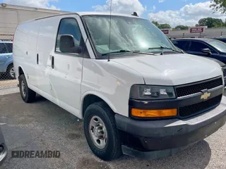 2019 Chevrolet Express Cargo with VIN 1GCWGAFP8K1370612, listed as a Copart auction lot 62214645 with 104,484 mi miles and Clean title. Bid and sale history available at DreamBid. Image 1.