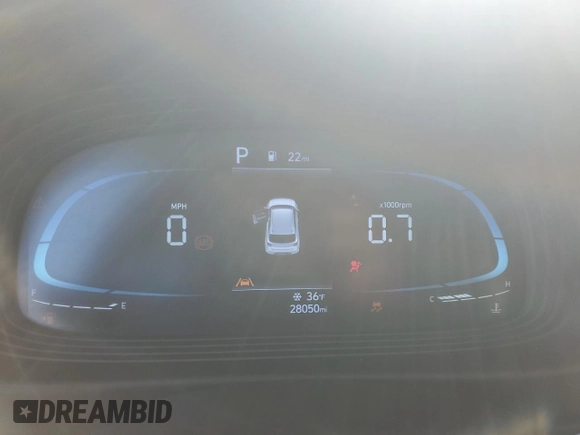 2024 Hyundai Venue SEL with VIN KMHRC8A31RU280227, listed as a Copart auction lot 48854665 with 28,050 mi miles and Salvage Title. Bid and sale history available at DreamBid. Image 9.