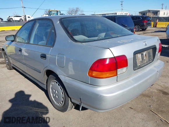 1997 Honda Civic DX z VIN 2HGEJ6528VH583518, wystawiony jako IAAI lot #41388173 z przebiegiem 250 513 mil mil oraz . Historia ofert i sprzedaży dostępna na DreamBid. Obrazek 3.