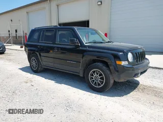 2017 Jeep Patriot Sport z VIN 1C4NJPBAXHD141227, wystawiony jako IAAI lot #42099214 z przebiegiem 99 545 mil mil oraz . Historia ofert i sprzedaży dostępna na DreamBid. Obrazek 1.