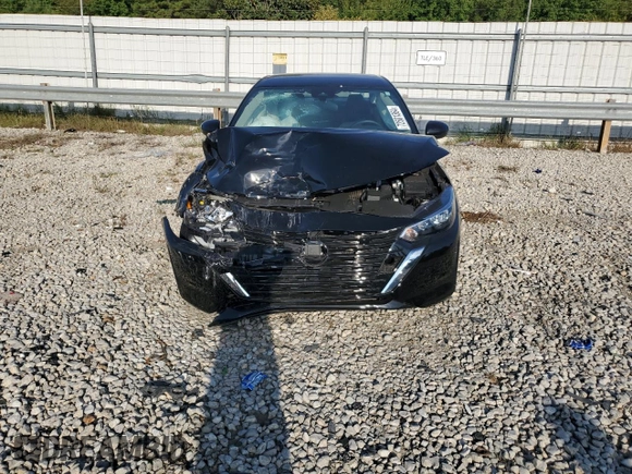 2024 Nissan Sentra S with VIN 3N1AB8BV8RY323353, listed as a Copart auction lot 72601364 with 711 mi miles and Salvage title. Bid and sale history available at DreamBid. Image 5.