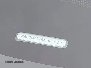 2019 Audi A4 Premium z VIN WAUGMAF44KA060327, wystawiony jako IAAI lot #41757099 z przebiegiem 52 110 mil mil oraz . Historia ofert i sprzedaży dostępna na DreamBid. Obrazek 18.