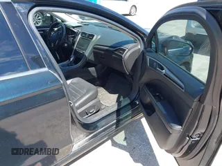 2014 Ford Fusion SE with VIN 3FA6P0H91ER298077, listed as a IAAI auction lot 42221110 with 244,165 mi miles and . Bid and sale history available at carsss.com. Image 5.
