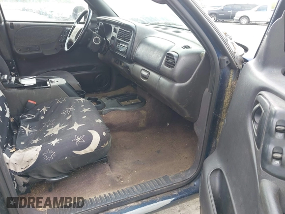 1999 Dodge Durango with VIN 1B4HR28Y4XF703264, listed as a IAAI auction lot 41954185 with 119,725 mi miles and . Bid and sale history available at DreamBid. Image 5.