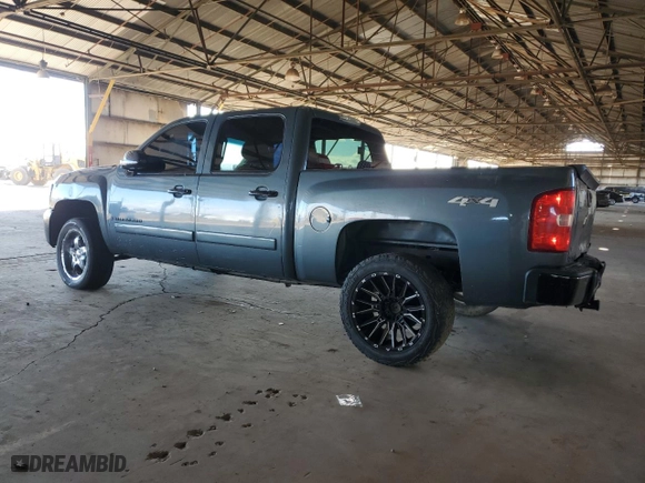 2007 Chevrolet Silverado 1500 LT w/2LT with VIN 2GCEK133571617761, listed as a Copart auction lot 47073875 with NaN miles and Salvage Title. Bid and sale history available at carsss.com. Image 2.