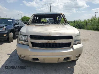 2008 Chevrolet Tahoe LTZ z VIN 1GNFK13018J144403, wystawiony jako Copart lot #57078235 z przebiegiem Nie podano mil oraz Nie do naprawy • Non repairable. Historia ofert i sprzedaży dostępna na DreamBid. Obrazek 5.