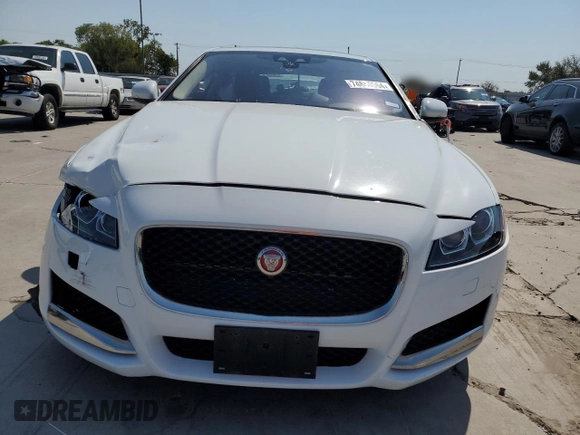 2019 Jaguar XF 25t Premium with VIN SAJBD4FX4KCY79434, listed as a Copart auction lot 74850564 with 32,337 mi miles and Salvage Title. Bid and sale history available at carsss.com. Image 5.