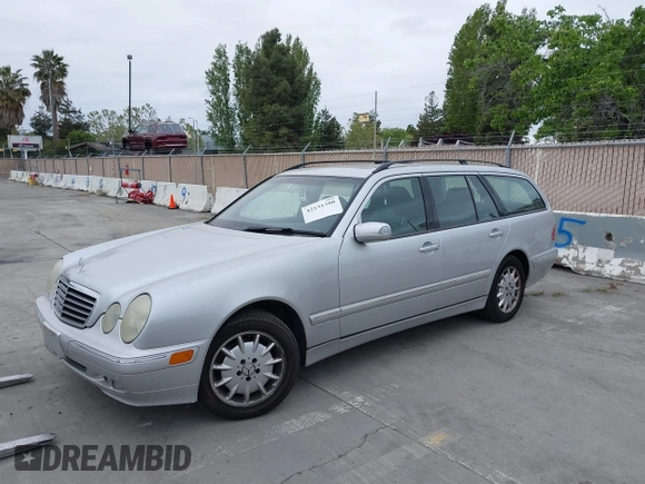 2002 Mercedes-Benz E 320 with VIN WDBJH65JX2B408254, listed as a IAAI auction lot 42131380 with 173,786 mi miles and . Bid and sale history available at DreamBid. Image 6.