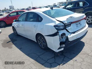 2022 Kia Forte LXS with VIN 3KPF24AD9NE481717, listed as a IAAI auction lot 41850501 with 126,473 mi miles. Bid and sale history available at carsss.com. Image 3.