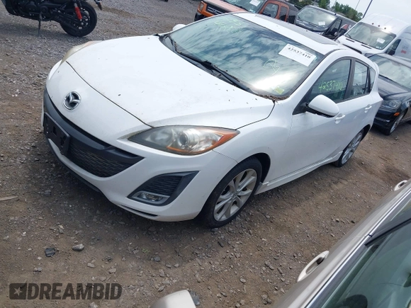 2011 Mazda 3 S Sport z VIN JM1BL1K65B1395135, wystawiony jako IAAI lot #42537410 z przebiegiem 128 628 mil mil oraz . Historia ofert i sprzedaży dostępna na DreamBid. Obrazek 2.