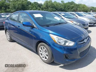 2016 Hyundai Accent SE z VIN KMHCT4AE8GU004589, wystawiony jako IAAI lot #42554100 z przebiegiem 130 737 mil mil oraz . Historia ofert i sprzedaży dostępna na DreamBid. Obrazek 1.