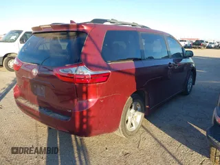 2018 Toyota Sienna LE Auto Access Seat with VIN 5TDKZ3DC2JS902975, listed as a IAAI auction lot 41313115 with 120,808 mi miles. Bid and sale history available at carsss.com. Image 4.