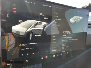 2024 Tesla Cybertruck с VIN 7G2CEHED4RA040048, выставлен на аукционе Copart как лот 61394105 с пробегом 1 646 миль миль и Списание • Salvage title. История ставок и продаж доступна на DreamBid. Изображение 9.