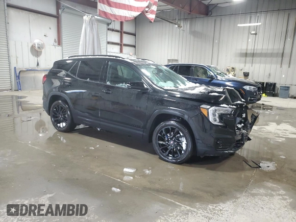 2023 GMC Terrain SLT with VIN 3GKALVEG9PL136062, listed as a Copart auction lot 45143655 with 31,198 mi miles and Salvage Title. Bid and sale history available at carsss.com. Image 4.