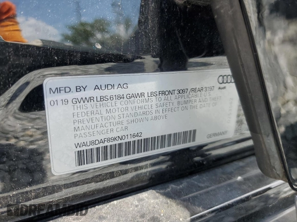 2019 Audi A8 with VIN WAU8DAF89KN011642, listed as a Copart auction lot 57915325 with 27,018 mi miles and Salvage title. Bid and sale history available at DreamBid. Image 12.