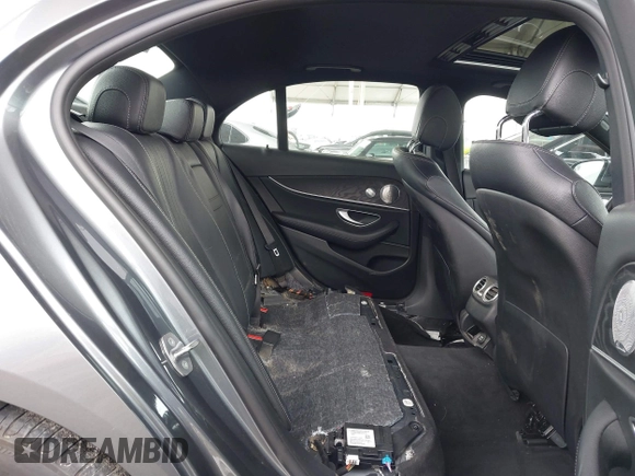 2018 Mercedes-Benz E-Class E 300 with VIN WDDZF4JB7JA337702, listed as a IAAI auction lot 41713178 with 1 mi miles. Bid and sale history available at carsss.com. Image 8.