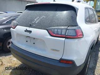 2019 Jeep Cherokee Latitude with VIN 1C4PJLCX9KD377430, listed as a IAAI auction lot 42328024 with 101,167 mi miles and . Bid and sale history available at DreamBid. Image 17.