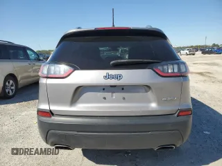 2019 Jeep Cherokee Latitude Plus z VIN 1C4PJLLN8KD222057, wystawiony jako Copart lot #48521785 z przebiegiem 89 817 mil mil oraz Nie do naprawy. Historia ofert i sprzedaży dostępna na DreamBid. Obrazek 6.