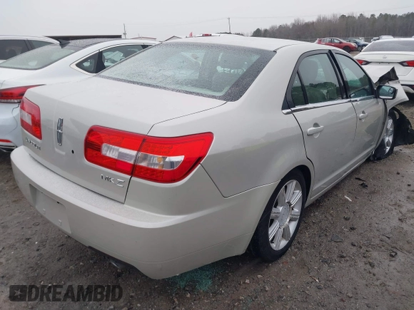 2007 Lincoln MKZ with VIN 3LNHM26T37R631061, listed as a IAAI auction lot 41592606 with 111,176 mi miles. Bid and sale history available at carsss.com. Image 4.