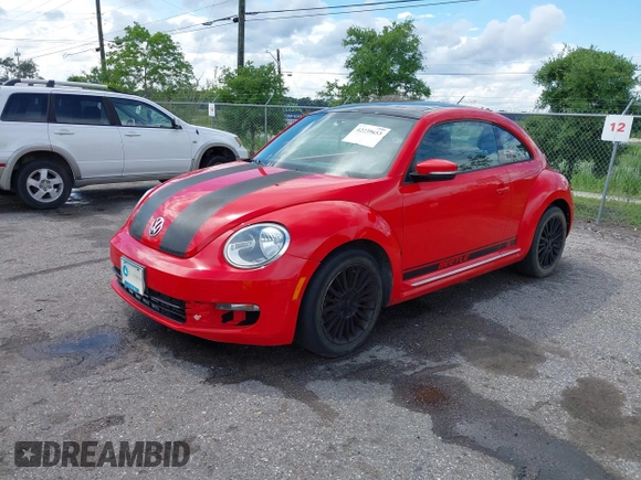 2013 Volkswagen Beetle 2.5L w/Sun/Sound/Nav с VIN 3VWJP7AT7DM686412, выставлен на аукционе IAAI как лот 42239653 с пробегом 76 237 миль миль и . История ставок и продаж доступна на DreamBid. Изображение 17.