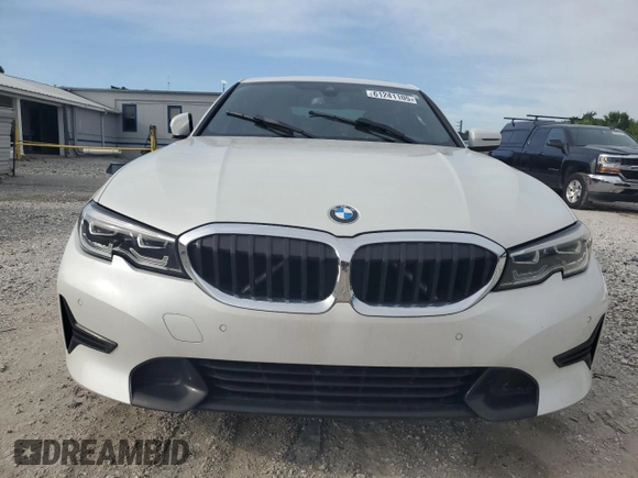 2021 BMW 3 Series 330i with VIN 3MW5R1J08M8C17949, listed as a Copart auction lot 61241105 with 48,593 mi miles and Clean title. Bid and sale history available at DreamBid. Image 5.