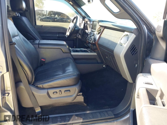 2014 Ford F-250 XL z VIN 1FT7W2BT9EEB39537, wystawiony jako IAAI lot #42763693 z przebiegiem 183 699 mil mil oraz . Historia ofert i sprzedaży dostępna na DreamBid. Obrazek 5.