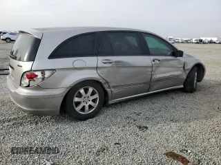 2007 Mercedes-Benz R-Class 3.5L with VIN 4JGCB65E47A059258, listed as a Copart auction lot 47897315 with 215,262 mi miles and Salvage Title. Bid and sale history available at carsss.com. Image 3.