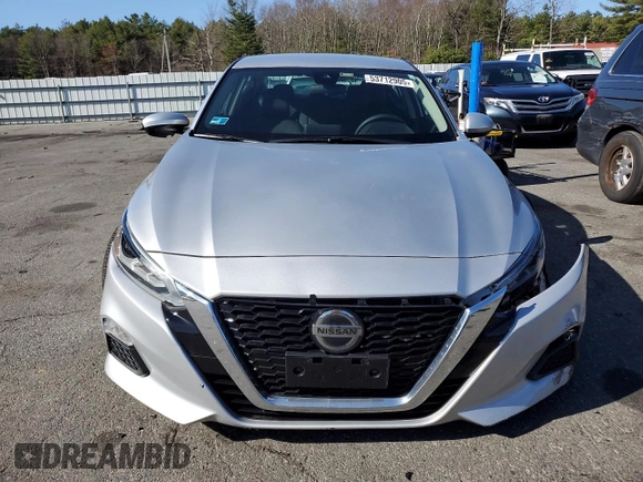 2022 Nissan Altima SV z VIN 1N4BL4DV0NN323767, wystawiony jako Copart lot #53712905 z przebiegiem 75 346 mil mil oraz Szkoda całkowita • Salvage title. Historia ofert i sprzedaży dostępna na DreamBid. Obrazek 5.