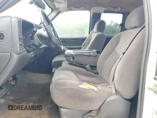 2004 GMC Sierra 1500 SLE with VIN 2GTEC19V941337956, listed as a Copart auction lot 54003035 with 233,059 mi miles and Salvage Title. Bid and sale history available at DreamBid. Image 7.