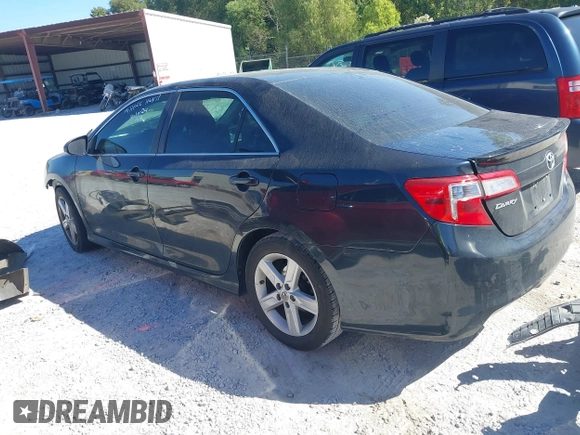 2012 Toyota Camry L with VIN 4T1BF1FK0CU195855, listed as a IAAI auction lot 40636739 with 210,083 mi miles. Bid and sale history available at carsss.com. Image 3.