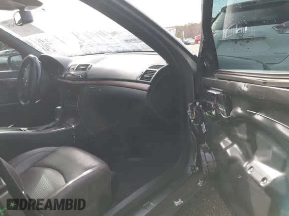 2007 Mercedes-Benz E 63 AMG with VIN WDBUF77X17B172367, listed as a IAAI auction lot 41712525 with 144,100 mi miles and . Bid and sale history available at carsss.com. Image 5.