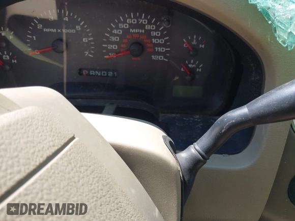 2008 Ford F-150 STX с VIN 1FTRX14W58FC30245, выставлен на аукционе IAAI как лот 42198644 с пробегом Не указан миль и . История ставок и продаж доступна на DreamBid. Изображение 7.