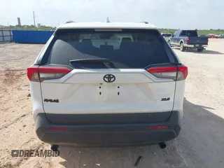 2024 Toyota RAV4 XLE Premium с VIN 2T3C1RFV3RW360051, выставлен на аукционе IAAI как лот 42261611 с пробегом 5 907 миль миль и . История ставок и продаж доступна на DreamBid. Изображение 17.