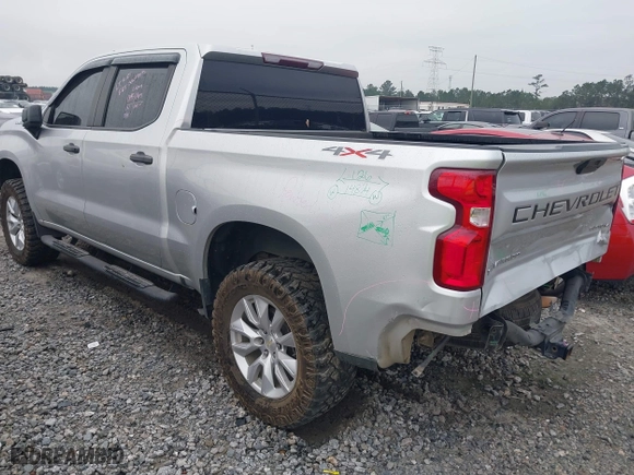 2021 Chevrolet Silverado 1500 Custom with VIN 3GCPYBEK5MG162138, listed as a IAAI auction lot 40882386 with 104,537 mi miles. Bid and sale history available at carsss.com. Image 3.